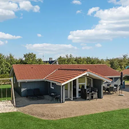 Vakantiehuis Beautiful In With Kitchen *